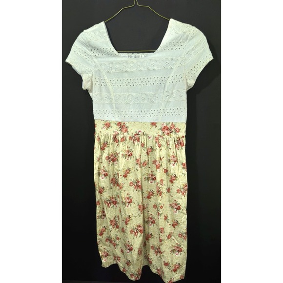 Mikarose Dresses & Skirts - Mikarose Women's White Knit Floral Dress‎ with Pockets Size Small